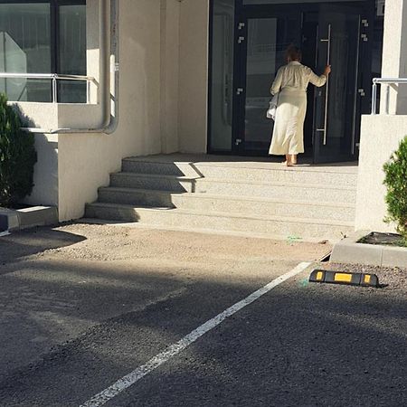 Mamaia Nord Studio La 10 M De Plaja Langa Cluburi Esterno foto