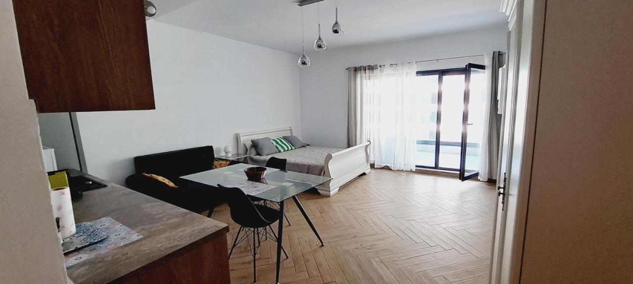 Mamaia Nord Studio La 10 M De Plaja Langa Cluburi Esterno foto